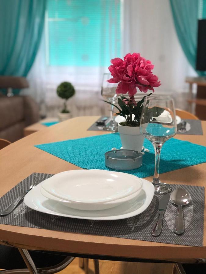 Bellavista Apartmani Stara Pazova Eksteriør billede
